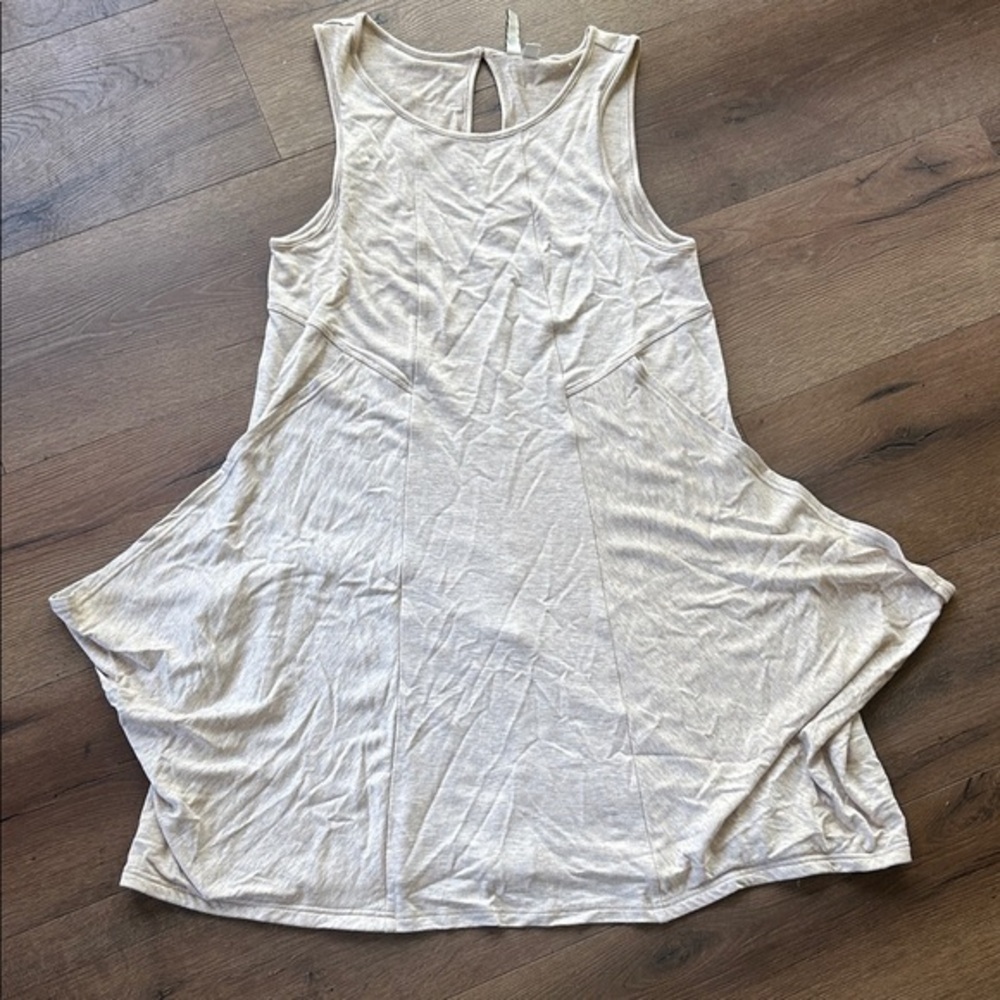 Kensie Cream Sleeveless Tunic Top ! Medium